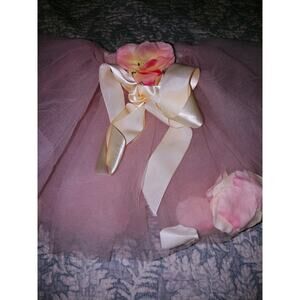 Kiwi industries little girl pink tutu skirt w/ inside floral petals. So pretty